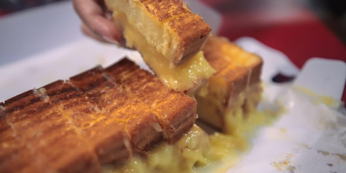 what to buy in bandung bolu bakar tunggal